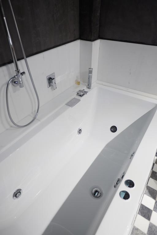 וריה Veritas Boutique Art Hotel מראה חיצוני תמונה
