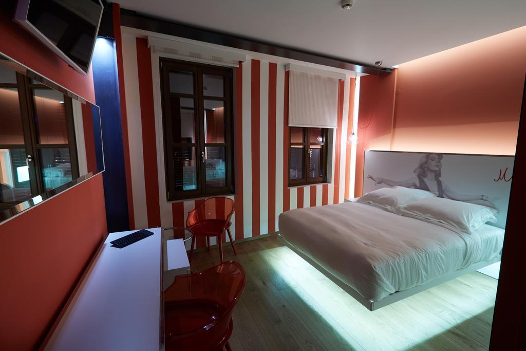 וריה Veritas Boutique Art Hotel חדר תמונה